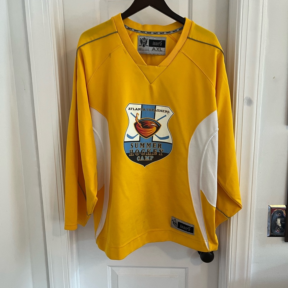 Vintage Atlanta Thrashers Hockey Jersey